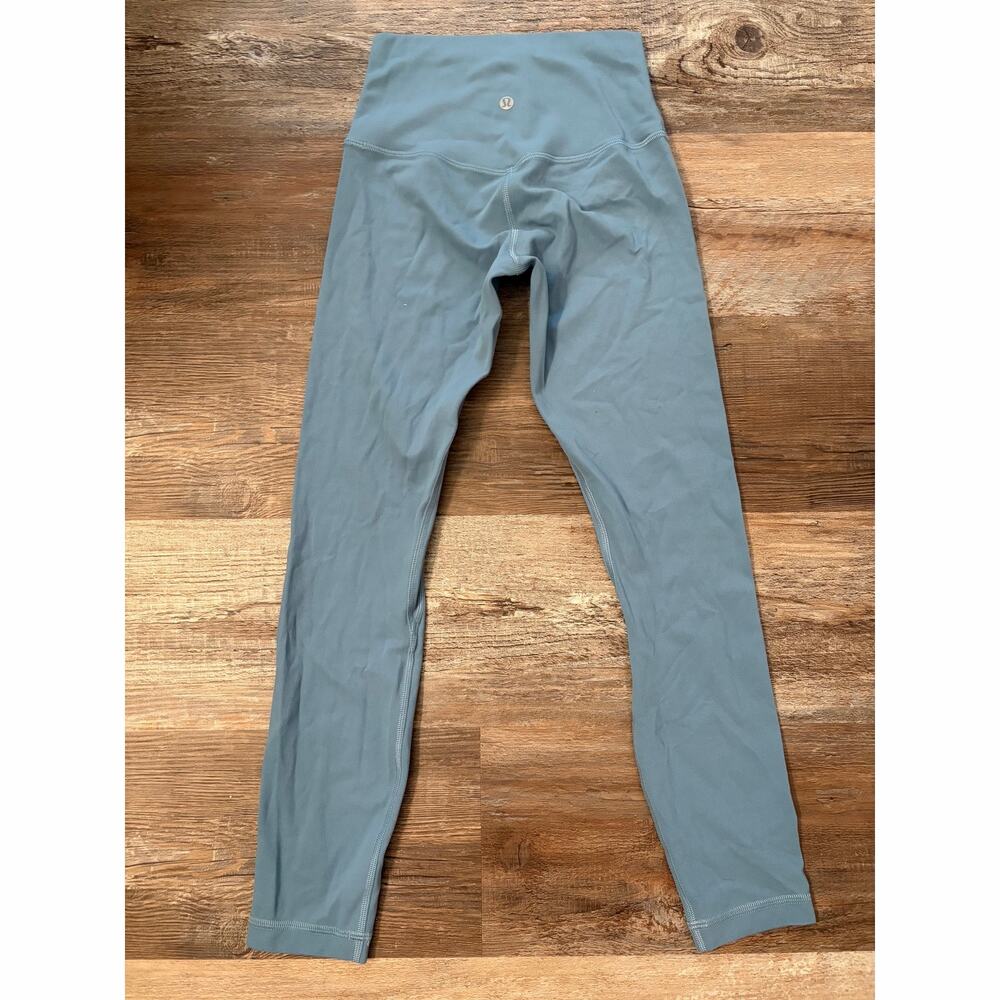 Lululemon Align high-rise leggings in the color Blue Cast Sz 4